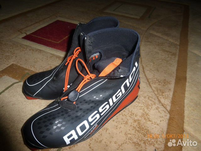 Продаю лыжные классические ботинки Rossignol, модель сезона 11-12, 42 разме Продаю лыжные классические ботинки Rossignol, модель сезона 11-12, 42 разме