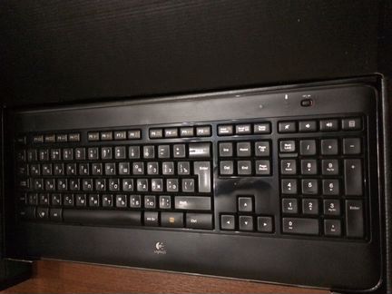 Клавиатура Logitech Wireless Illuminated K800