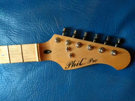 Гриф Stratocaster