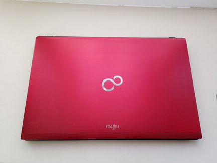 Мощный ноутбук fujitsu i3-3110m 4гб 500гб