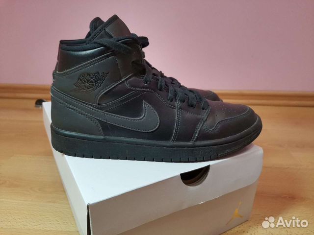 Air Jordan 1 Mid 39 р. оригинал купить в Волгограде | Личные вещи | Авито