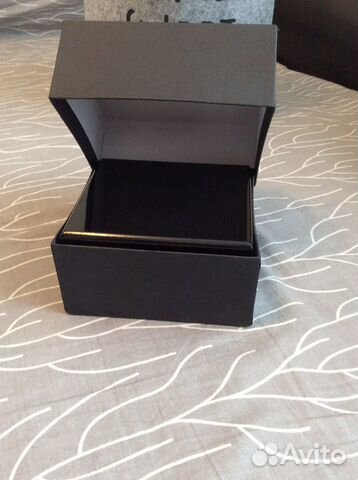 Подарочная шкатулка-коробка с подушечкой