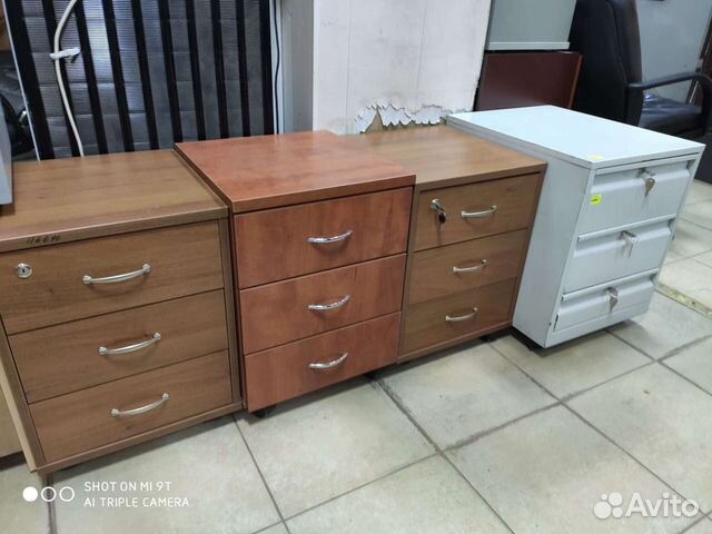 Тумбы с 3 ящиками