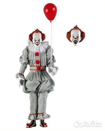 Фигурка Pennywise Neca в одежде