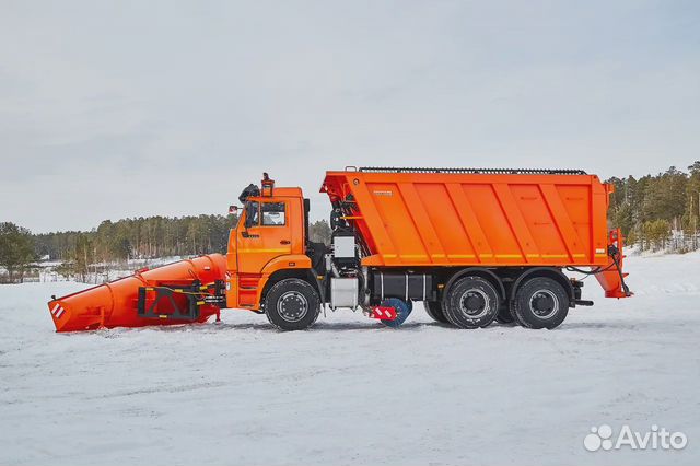 Комбинированная дорожная машина Камаз-6520