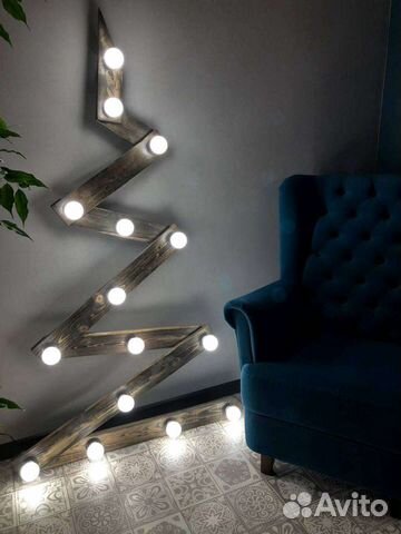 Елка декоративная из паллет