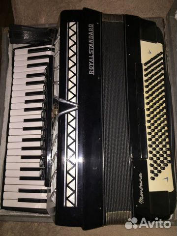 Аккордеон Royal Standard Montana