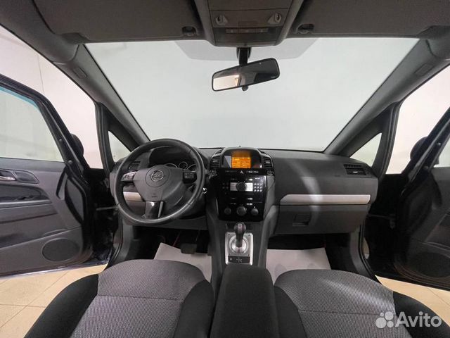 Opel Zafira `2011