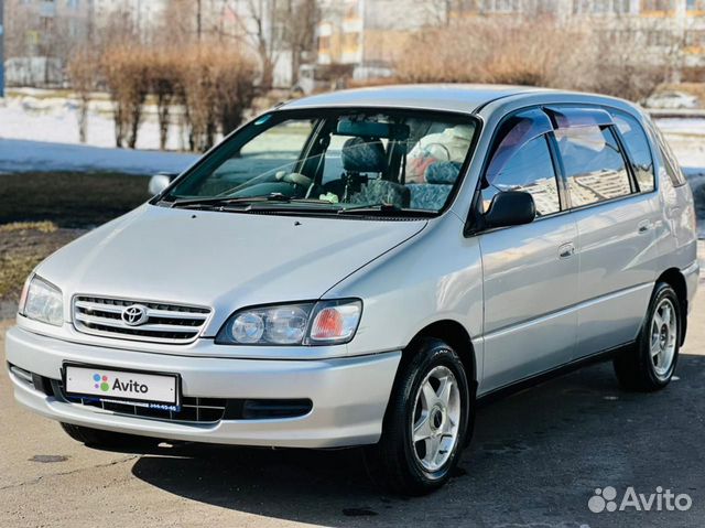 Toyota Ipsum 2.0 AT, 1996, 147 000 км