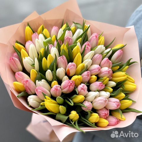 Букет цветов из тюльпанов