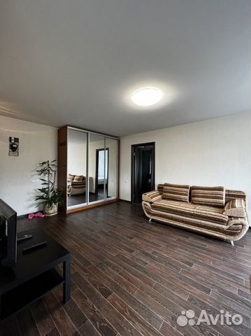 

2-к. квартира, 52 м², 5/5 эт.