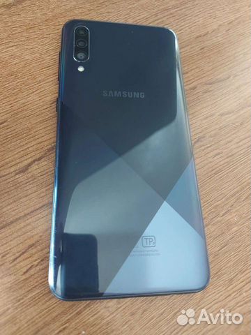 Телефон Samsung 30s
