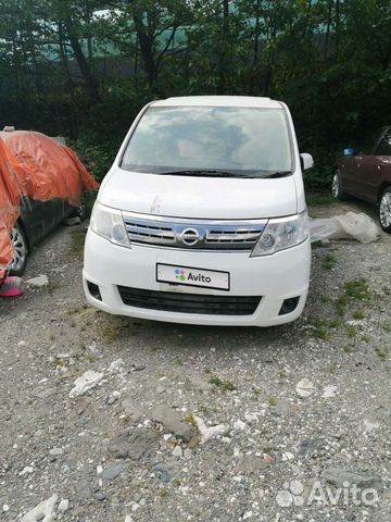 Nissan Serena 2.0 CVT, 2010, битый, 230 000 км