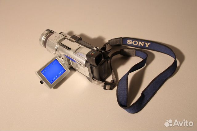 Видеокамера Sony DCR-TRV60E