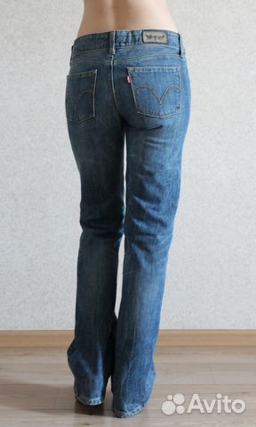 Джинсы Levis