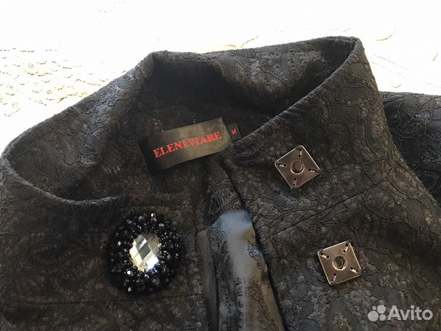 Продаётся женский плащ р М. Новый