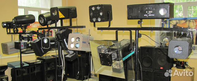 Светомузыка Лазеры Головы Стробоскопы Сканеры Дым