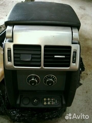 Центральный подлокотник Land Rover Range Rover
