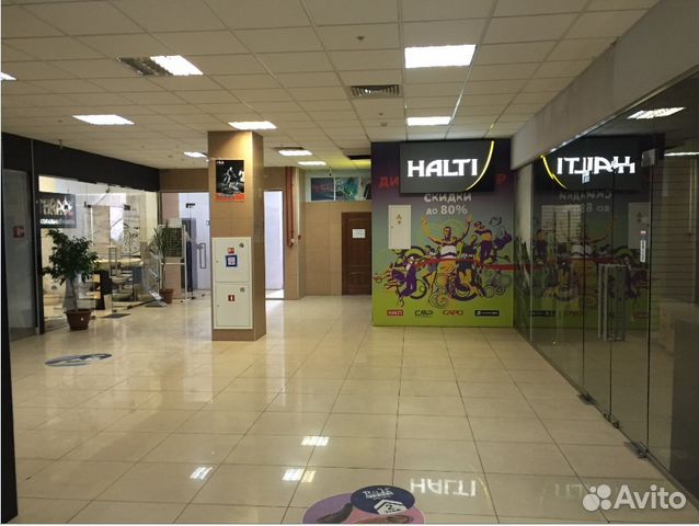 Сдам торговое помещение 50м² в ТЦ Сдам торговое помещение 50м² в ТЦ