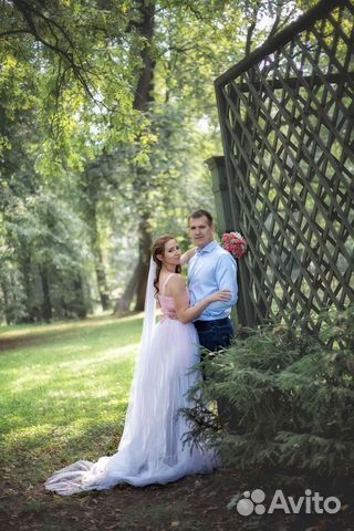 Свадебное платье 42-44 р (с фатой и украшениями в
