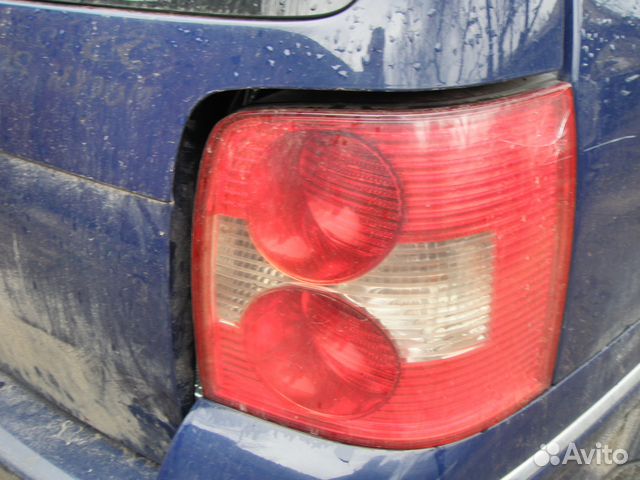 Крышка багажника темно-синяя VW Passat B5+ variant Крышка багажника темно-синяя VW Passat B5+ variant