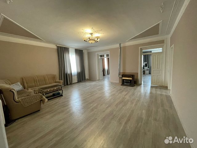 

9-к. дом, 450 м²