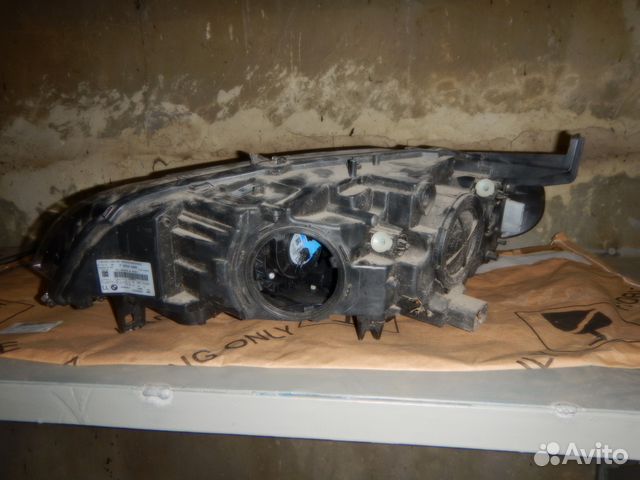 Фара правая BMW X5 E70 X6 E71 Фара правая BMW X5 E70 X6 E71