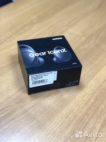 Наушники SAMSUNG Gear iconX 2018года новые
