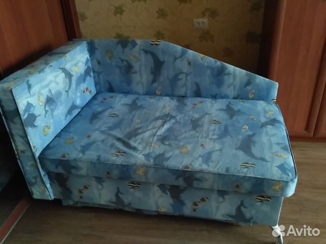 Диван