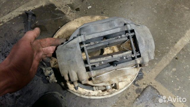Суппорт правый передний toyota land cruiser 200 Суппорт правый передний toyota land cruiser 200
