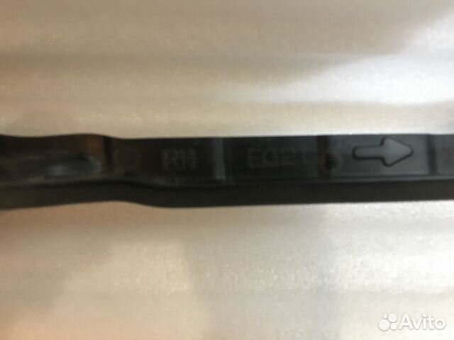 Пыльник крыла переднего правый Mazda cx7 Мазда сх7