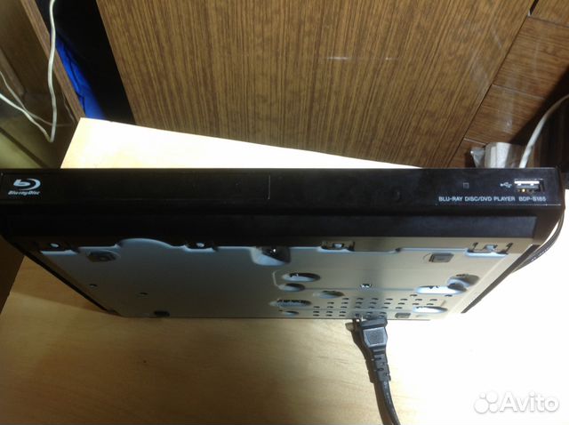 Blue-Ray DVD Player BDP-S185 Blue-Ray DVD Player BDP-S185
