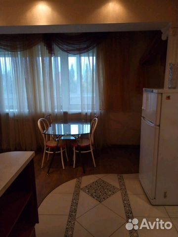 3-к квартира, 100 м², 3/6 эт.