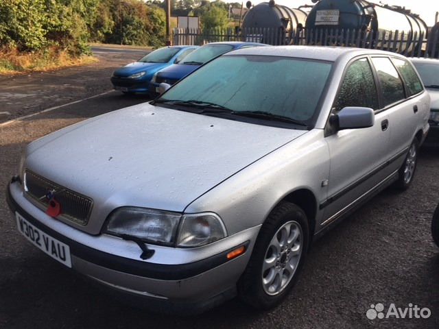 Запчасти на Volvo V40 1995-2004