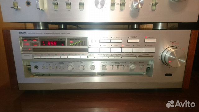 Ресивер Yamaha avr-1000