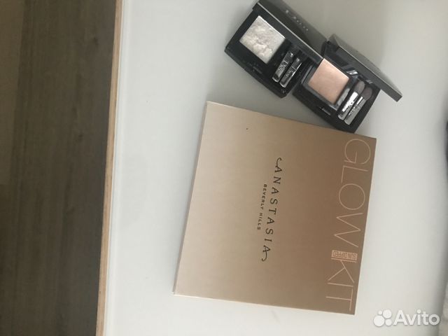 Anastasia Beverly Hills Glow kit хайлайтеры