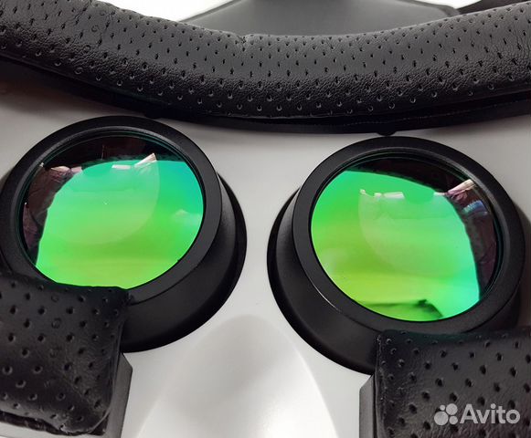 Очки виртуальной реальности с пультом