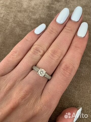 Серебряное кольцо с фианитом