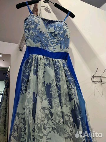 Платье нарядное новое