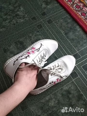 Кроссовки Кроссовки