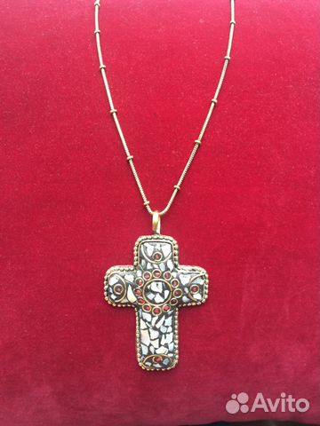 Интересные украшения с натуральными камнями Интересные украшения с натуральными камнями