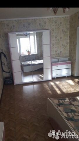 3-к квартира, 90 м², 3/6 эт.