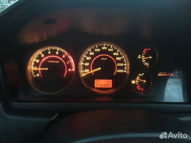 Mitsubishi Lancer 1.6 МТ, 2003, 200 000 км