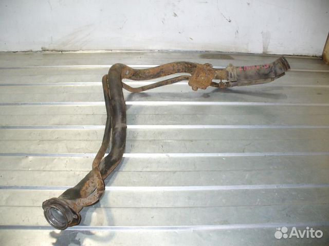 Lancer 9 03-08 Горловина топливного бака
