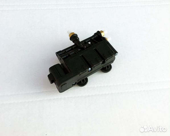 Блок клапанов Range Rover Sport L320 3.6 LR-TDV8