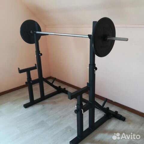 Стойки для штанги со страховкой черные новые Стойки для штанги со страховкой черные новые