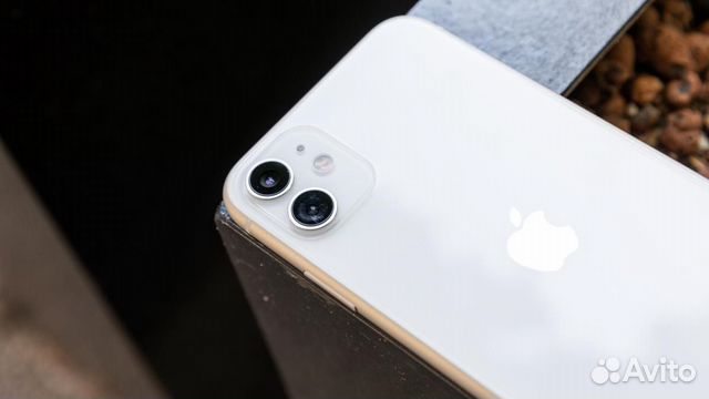 Apple iPhone 11 64GB Белый