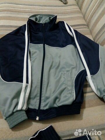 Костюм спортивный