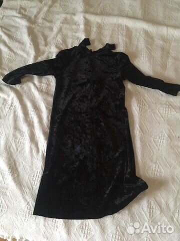 Платье monki новое xs бархатное Платье monki новое xs бархатное