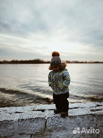 Зимняя куртка со штанами на подтяжках Зимняя куртка со штанами на подтяжках